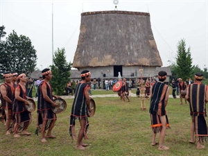 Farming, practical way to maintain Gong space in Gia Lai